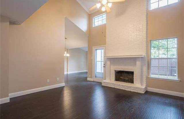 2414 Richoak Drive Gallery 4