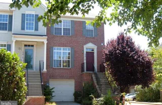 13014 SHAMROCK GLEN Drive unit: 901 photos photos