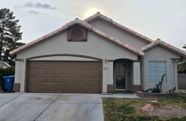 Beautifully kept 3 bedroom 2 bath single family home near the Centennial Hills area. photos photos