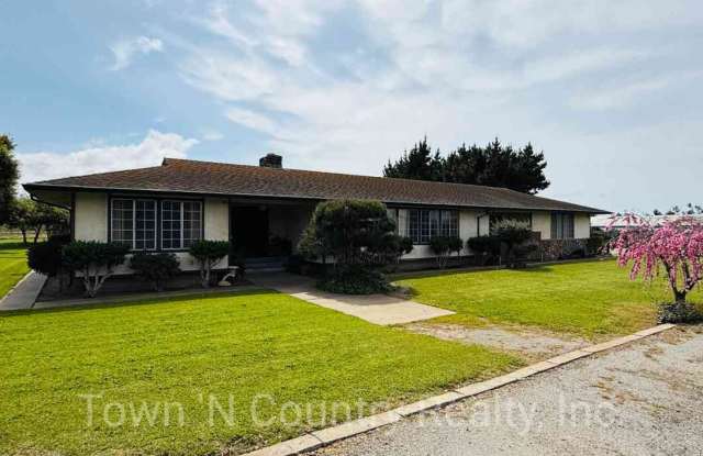 Spacious Country Retreat! photos photos