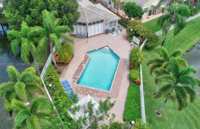8291 Hampton Wood Dr Gallery 4