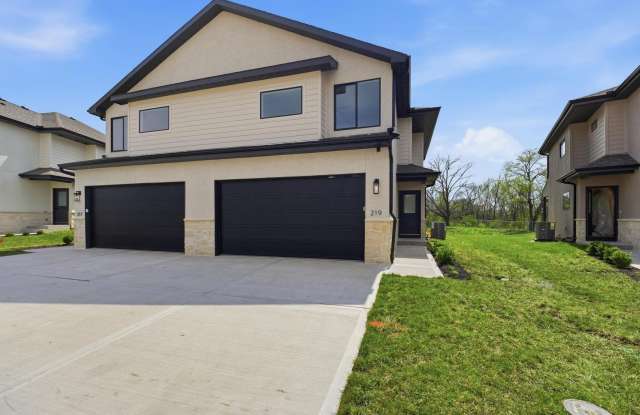 BRAND-NEW 3-Bedroom Home with 2-Car Garage in Lee’s Summit-218 NW Orchard Ln, Lee's Summit, MO 64063 Gallery 4
