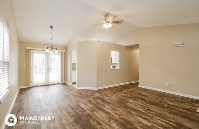 1086 Pacific Court Gallery 4