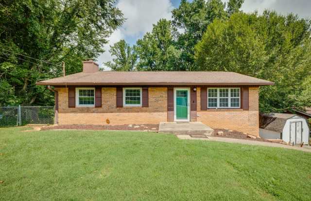 3 Bed/1.5 Bath in Colonial Heights photos photos