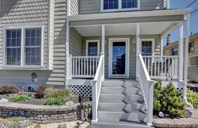 3332 Windsor Avenue Gallery 4