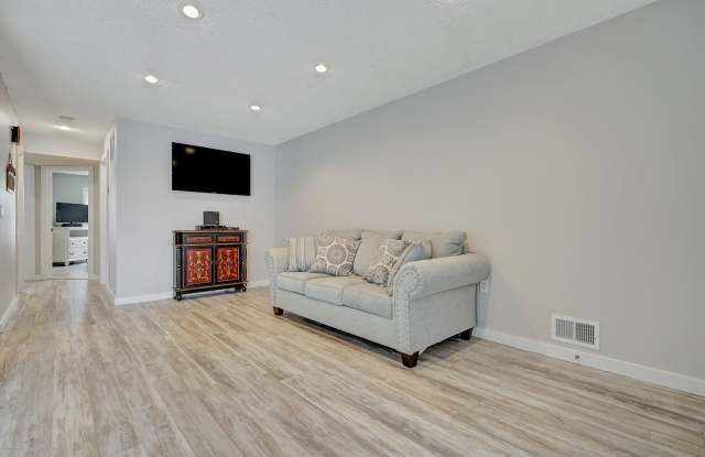 42 Hamilton Avenue Gallery 4