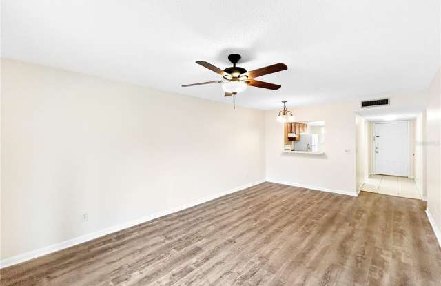 6336 NEWTOWN CIRCLE Gallery 3