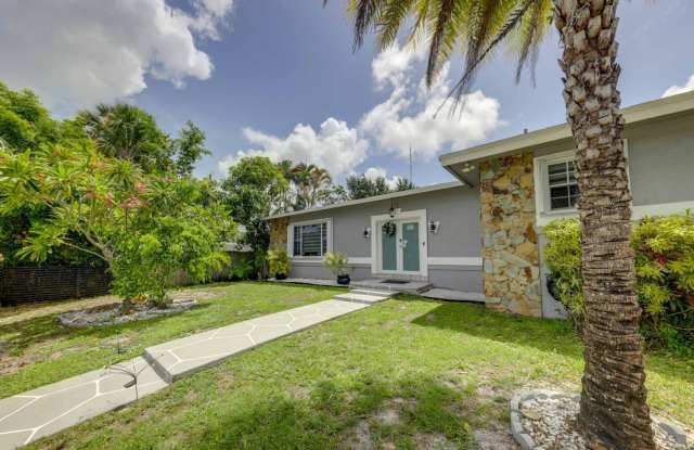 Spacious 3-Bedroom West Park Home with Private Pool photos photos Spacious 3-Bedroom West Park Home with Private Pool photos photos