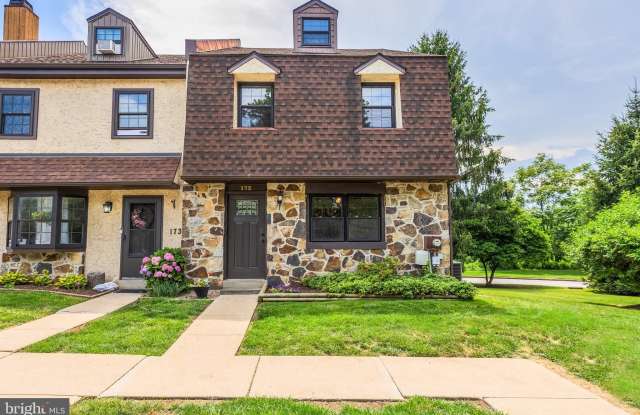 172 STIRLING Court photos photos