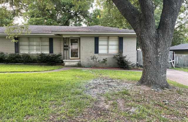 404 Arizona Ave - 404 Arizona Avenue, Lufkin, TX 75904