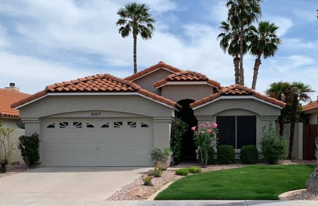 Loop 101/ Cactus: Single story, 3 bed, 2 bath, Great room floor plan, pool photos photos