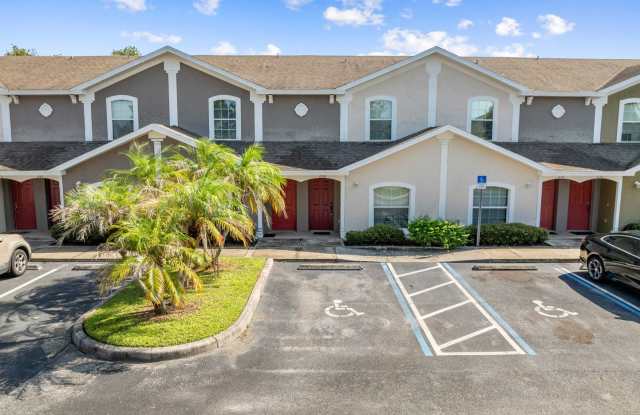 Cozy 3 Bedroom 2 Bath (2 Story) Townhome - BVL Gallery 3