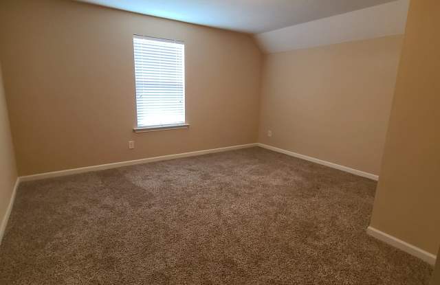 813 Harvest Grove Drive Gallery 4