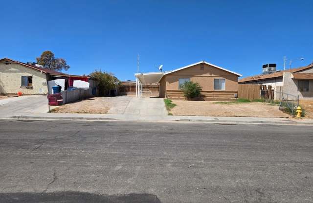 A Very Nice and Clean 3 Bedroom Single Story House in East Las Vegas. NO HOA!!! Gallery 1
