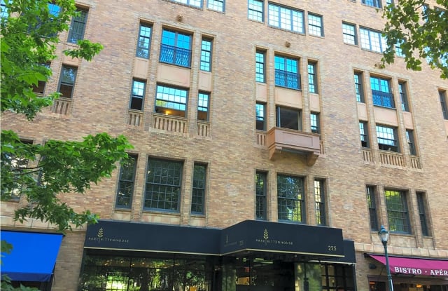 225 South 18th Street - 225 South 18th Street, Philadelphia, PA 19103