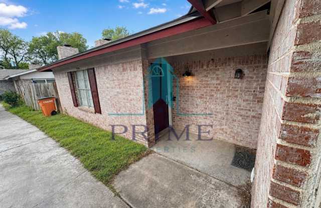 9900 Randall Dr Gallery 4