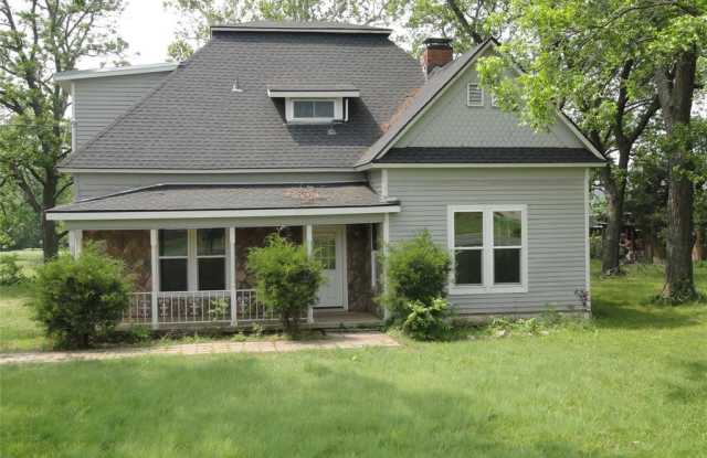 701 W Sherman Drive - 701 West Sherman Drive, Aubrey, TX 76227