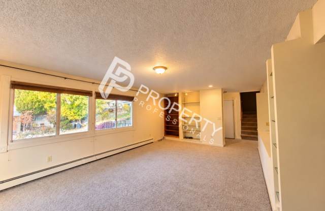 Home for Rent in New Castle Gallery 4