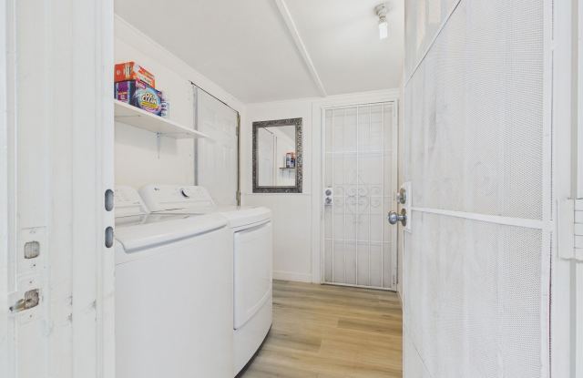 Updated 1BR in Prime Oakland Location | Flexible Furnishing Options photos photos