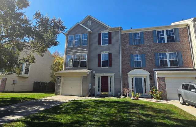 BEAUTIFULLY REMODELED 3-BEDROOM END-UNIT TOWNHOME FOR RENT! Gallery 3