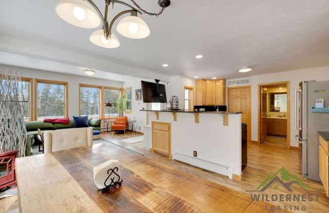 Pet Friendly home in Wildernest / Garage and Hot Tub - 280 Lodgepole Circle, Summit County, CO 80498