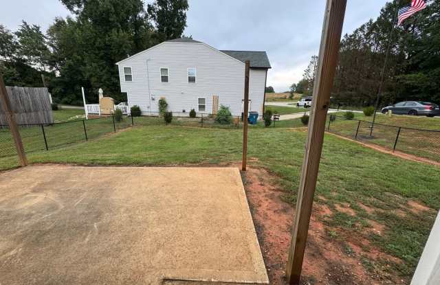 4 Bedroom with 2.5 Baths in Cleveland County, NC Gallery 4