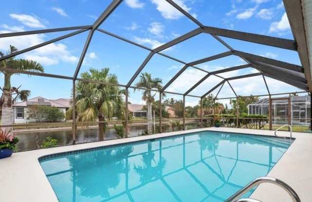 2230 SE 5th Place photos photos