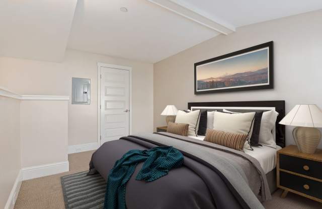 Beautiful Two-Story Townhouse With Garage!! Gallery 4