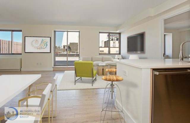 110 Horatio Street - 110 Horatio St, New York City, NY 10014