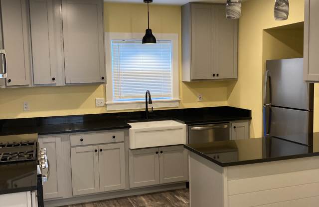754 Naugatuck Ave photos photos
