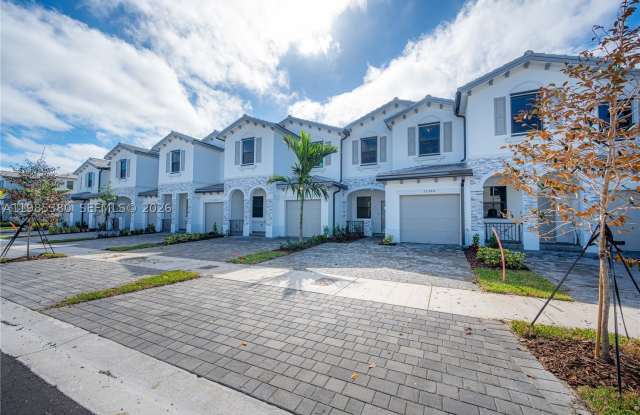 13380 SW 287th Ter Gallery 3