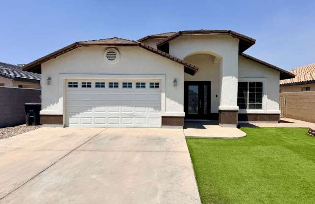 San Luis Large Home with Solar Panels and Fenced Back Yard ( Incluye Solares) photos photos