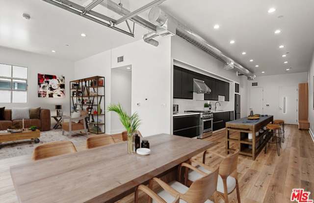 212 Marine St - 212 Marine Street, Santa Monica, CA 90405 212 Marine St - 212 Marine Street, Santa Monica, CA 90405