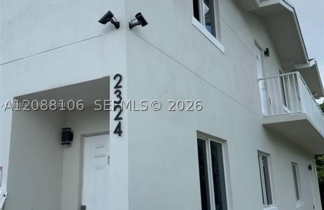 2324 Garfield St photos photos