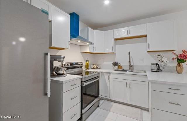 4706 Spice Street photos photos