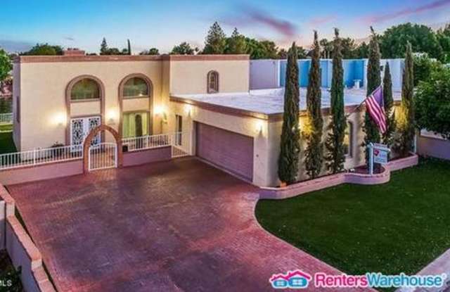 1325 East Steamboat Bend Drive Gallery 2