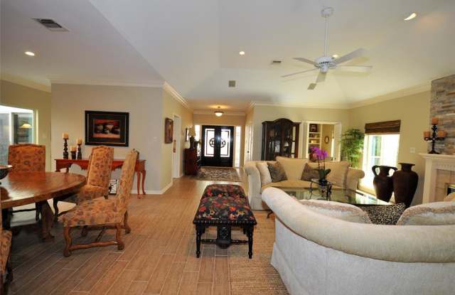 318 E Fair Harbor Lane Gallery 2