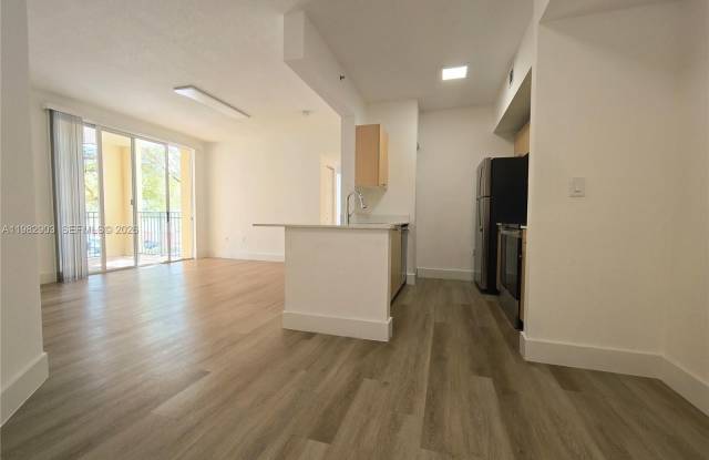 2564 Centergate Dr photos photos