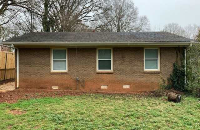 4417 Roadway Street Gallery 2