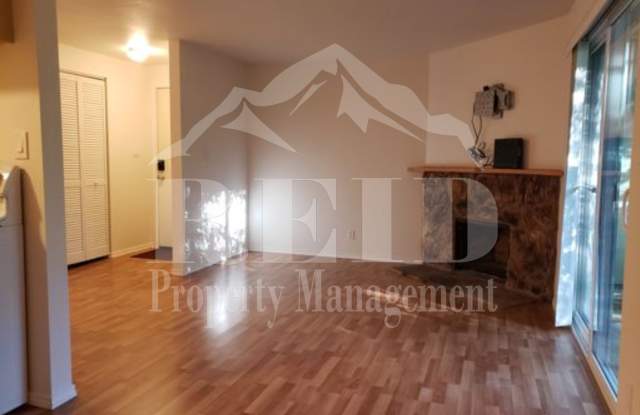1 Bedroom 1 Bath Condo with 1 Carport Parking Space - East Bremerton - 3206 Pine Road Northeast, Bremerton, WA 98310