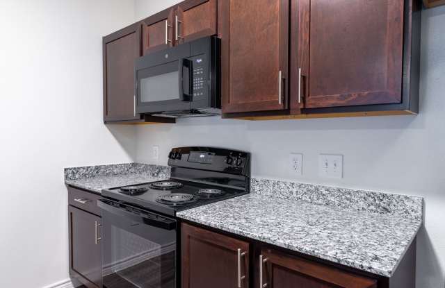 Stallion Ridge Apartments - Affordable Housing Gallery 3
