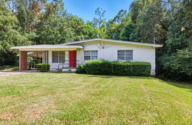 Spacious 4 Bedroom, 2 Bath Home Minutes from FSU! photos photos