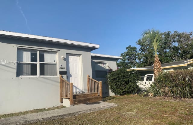 1444 W 28th St - 1444 West 28th Street, Riviera Beach, FL 33404