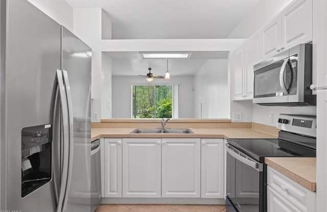 377 Robin Hood CIR Gallery 3