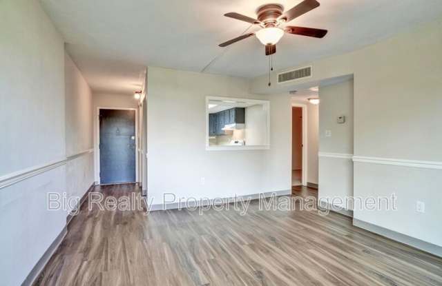 3323 Forest Ln photos photos