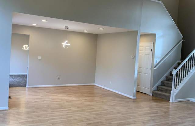3163 Falcon Court Gallery 4