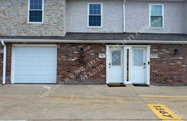 Beautiful Townhome in Olathe-Available NOW!! photos photos