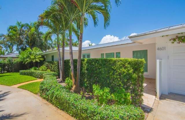 4601 Sunset Drive Gallery 4