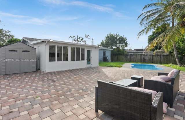 5731 SW 54th Ter photos photos