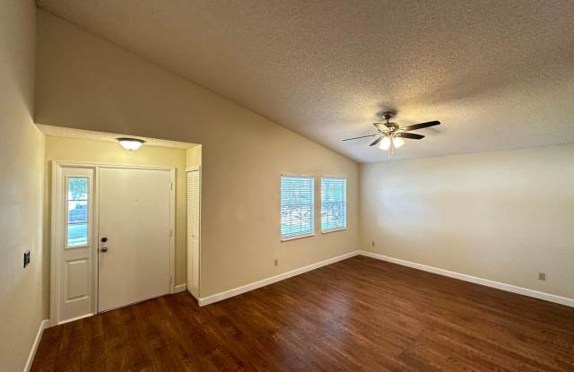 1437 Auburn Green Loop Gallery 4